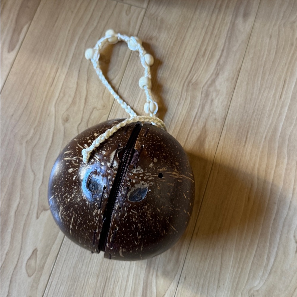 Sol de Janeiro Coconut Shell Bag with White Rope Handle - Picture 2 of 4